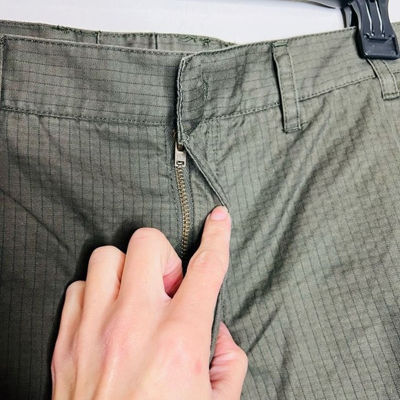 Jagdhund Hunting Pants Womens LARGE 40 Insulated Cargo Utility Green Outdoors - Picture 3 of 9